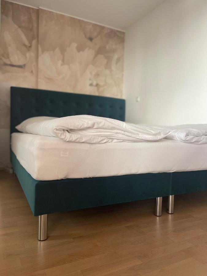 Greenleaf Lappersdorf - Terrasse - A93 Anbindung - Netflix - Stadtnah Bagian luar foto