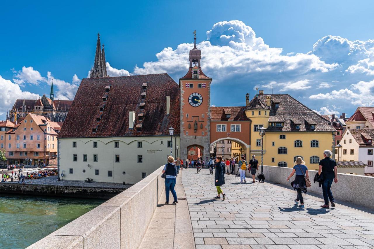 Greenleaf Lappersdorf - Terrasse - A93 Anbindung - Netflix - Stadtnah Bagian luar foto